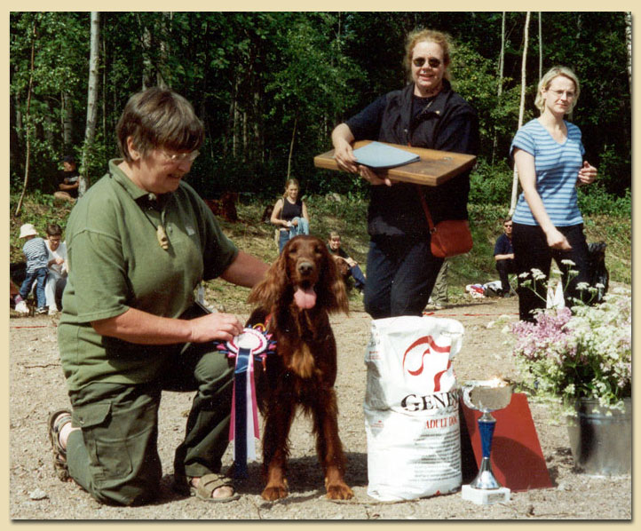Erikoisn�yttelyn BIS-voittaja Redseeker Tara 2003